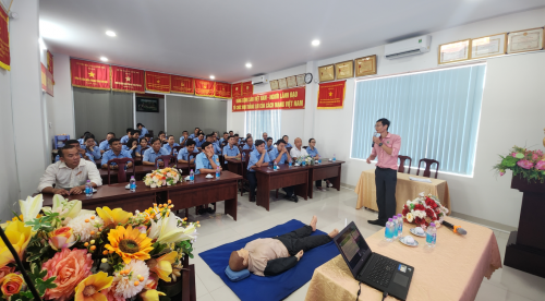 TẬP HUẤN AN TOÀN VỆ SINH LAO ĐỘNG CHO CB.CNLĐ NĂM 2025 TẬP HUẤN AN TOÀN VỆ SINH LAO ĐỘNG CHO CB.CNLĐ NĂM 2025