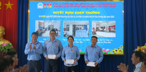 Biểu dương khen thưởng 03 tổ bộ phận có thành tích trong đợt thi đua 06 tháng đầu năm 2026Biểu dương khen thưởng 03 tổ bộ phận có thành tích trong đợt thi đua 06 tháng đầu năm 2026